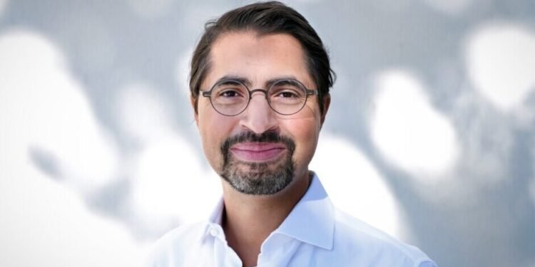 Thor Olof Philogène, CEO & Founder of Stravito – Interview Series